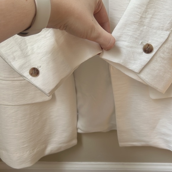 LOFT Women’s Blazer - Picture 6 of 6